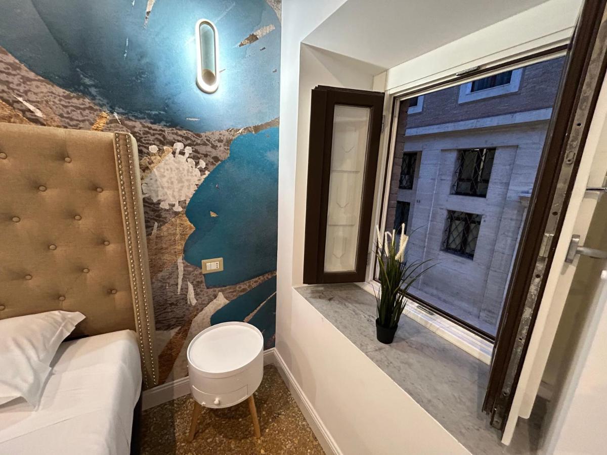 Raffaello'S Place Рим Экстерьер фото