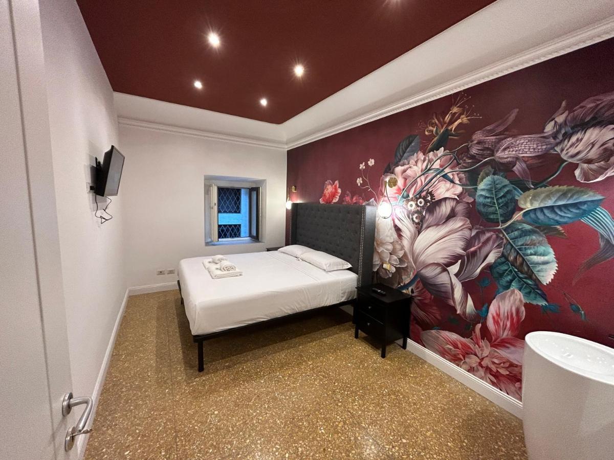 Raffaello'S Place Рим Экстерьер фото
