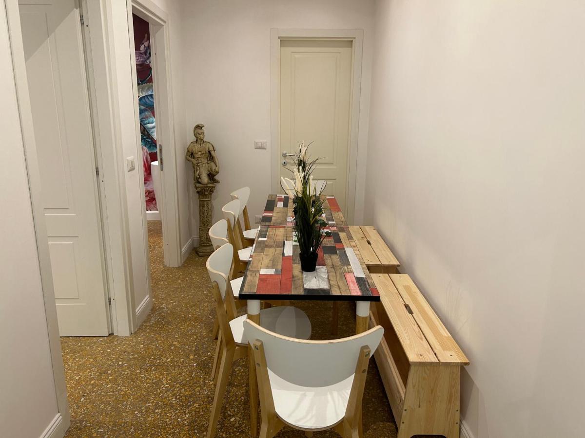 Raffaello'S Place Рим Экстерьер фото