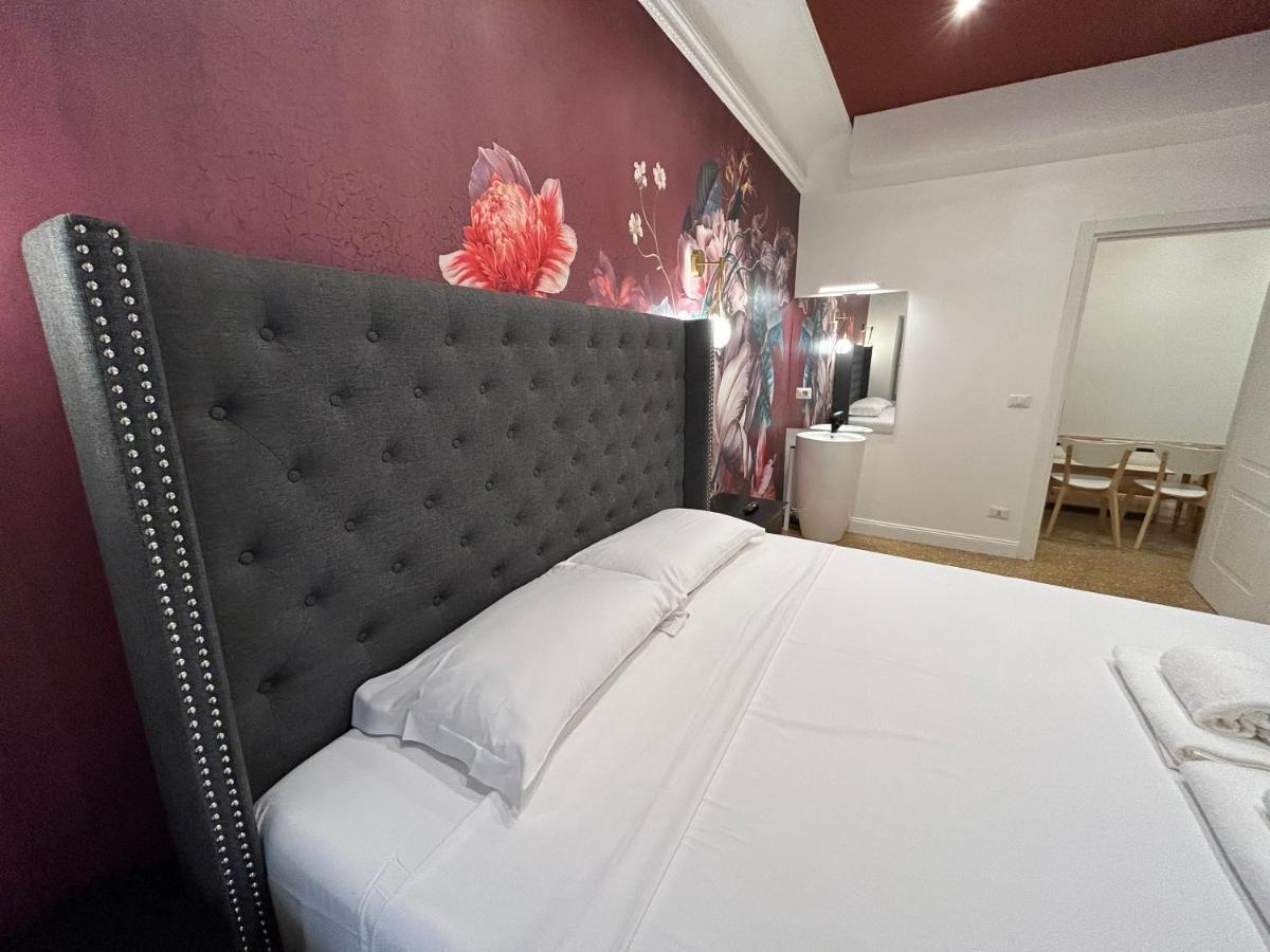 Raffaello'S Place Рим Экстерьер фото